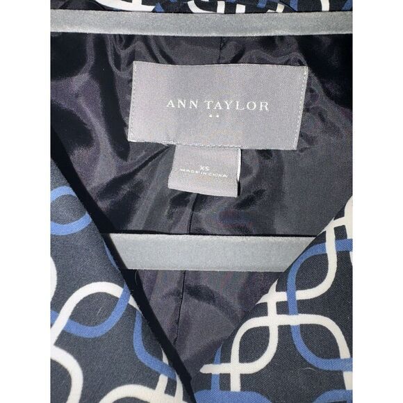 Ann Taylor Chic Blue and White Geometric Design Belted Trench Pea Coat Coat XS - Picture 4 of 10